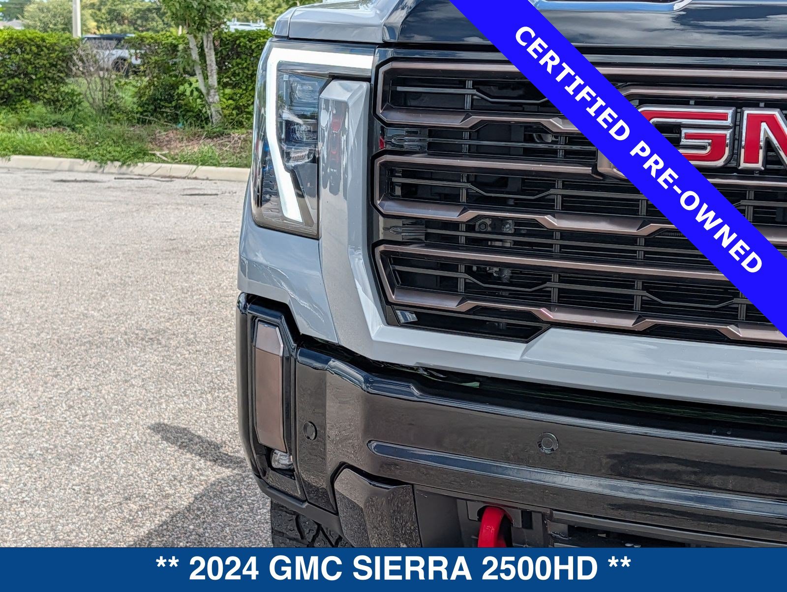 Used 2024 GMC Sierra 2500 AT4X AWD/4WD image 10