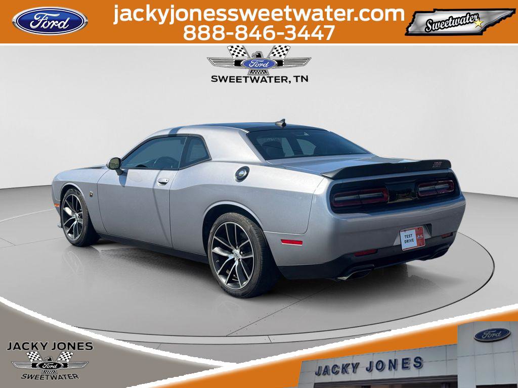 Used 2017 Dodge Challenger R/T Scat Pack RWD image 3