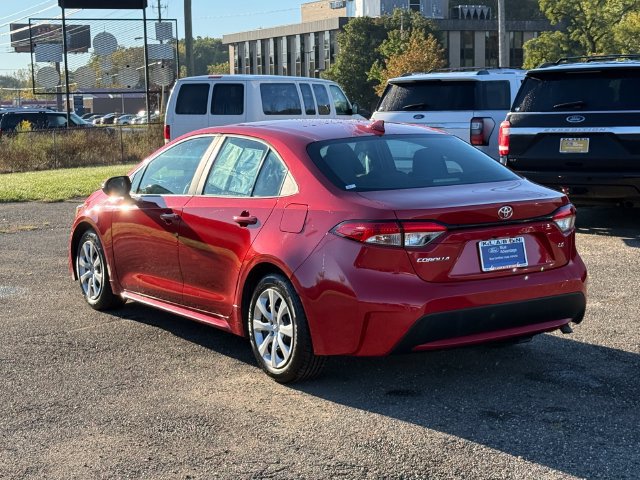 Used 2021 Toyota Corolla LE FWD image 7
