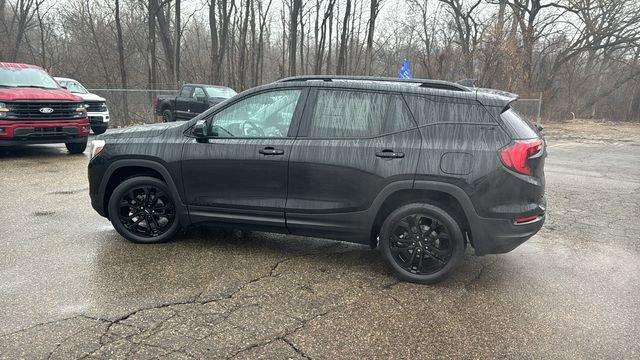 Used 2019 GMC Terrain SLE w/ Driver Convenience Package image 2