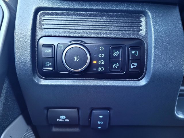 Certified 2025 Ford F350 Lariat w/ Black Appearance Package AWD/4WD image 19