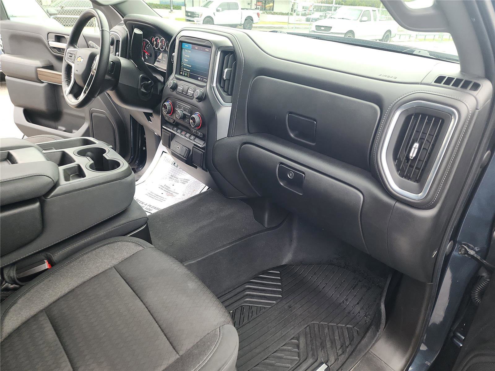 Used 2021 Chevrolet Silverado 1500 LT w/ Z71 Off-Road Package image 28