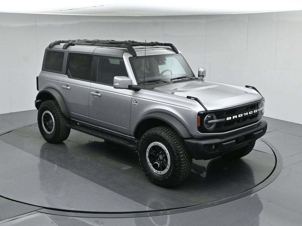Certified 2023 Ford Bronco Outer Banks w/ Sasquatch Package AWD/4WD image 46