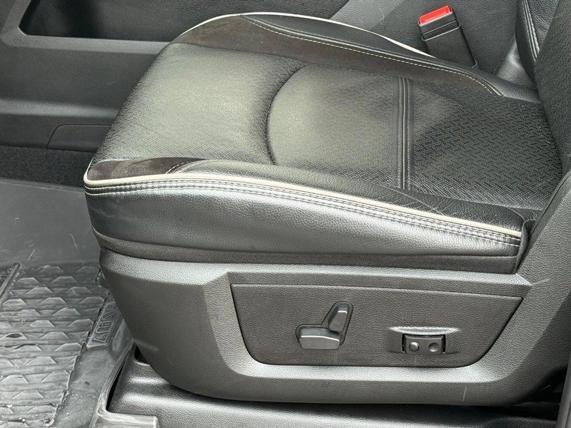 Used 2024 RAM 3500 Laramie image 21