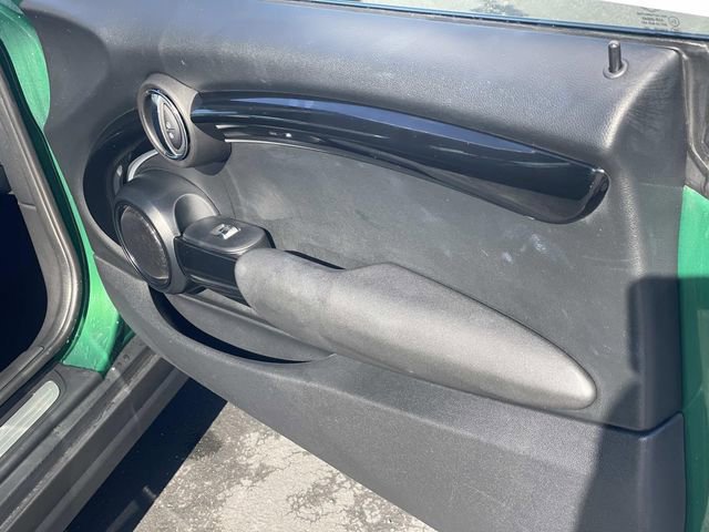 Used 2023 MINI Cooper SE image 32