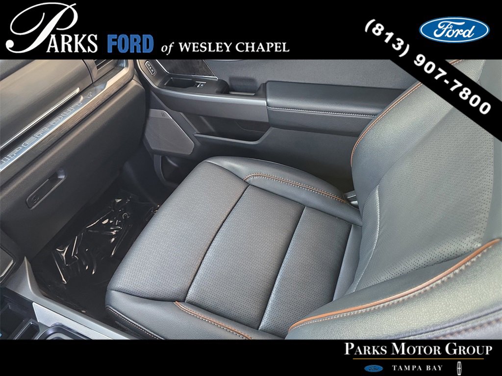 Certified 2025 Ford F250 Lariat w/ Black Appearance Package image 14