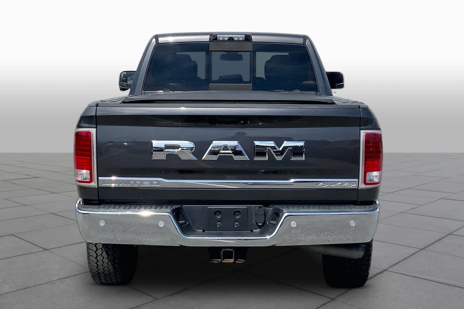 Used 2018 RAM 3500 Laramie Longhorn AWD/4WD image 5