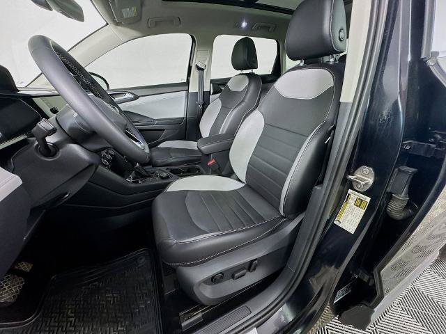 Used 2023 Volkswagen Taos SEL AWD/4WD image 11