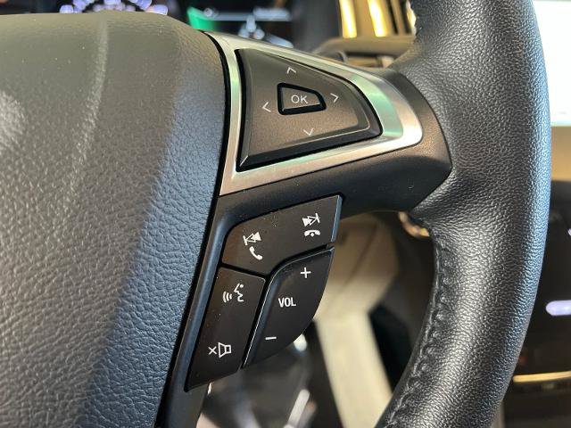 Certified 2018 Ford Edge Titanium w/ Technology Package AWD/4WD image 30