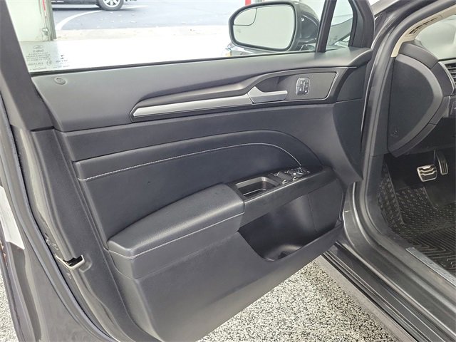 Certified 2018 Ford Fusion Titanium image 6