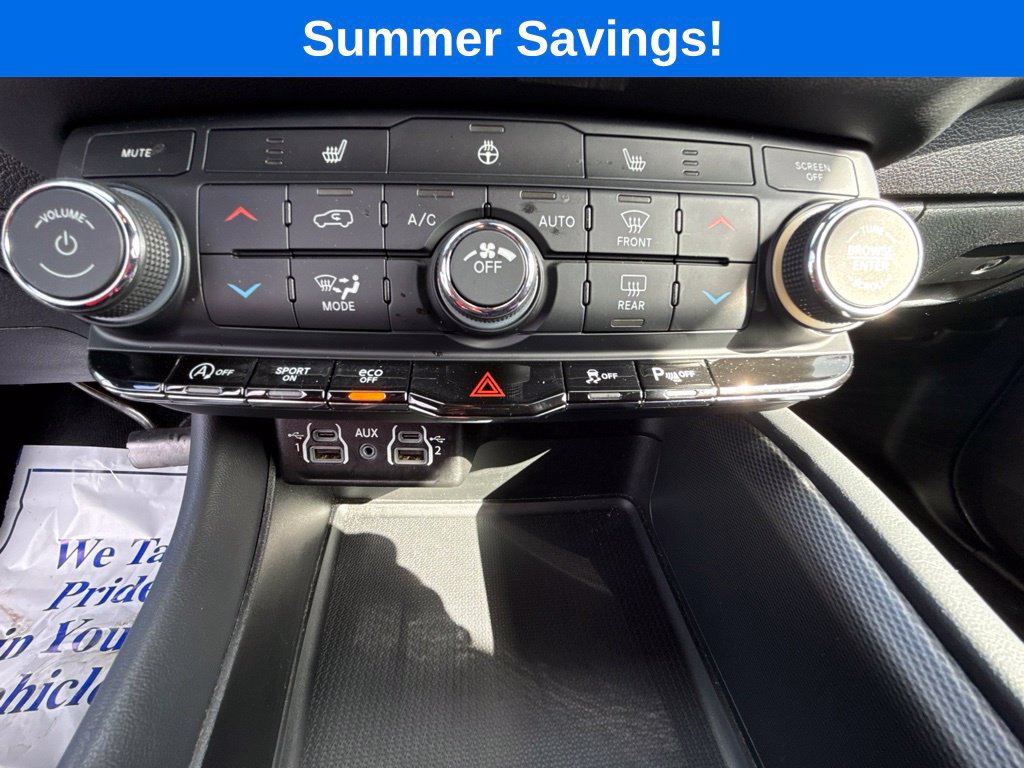 Used 2025 Dodge Durango GT AWD/4WD image 31