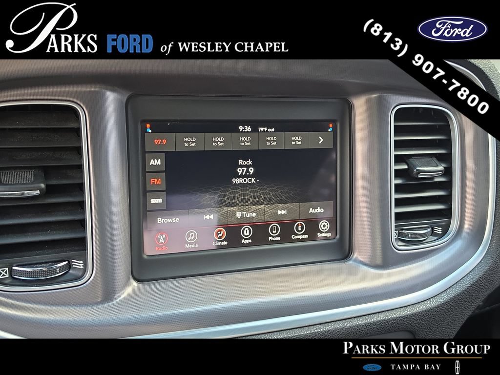 Used 2019 Dodge Charger SXT RWD image 21