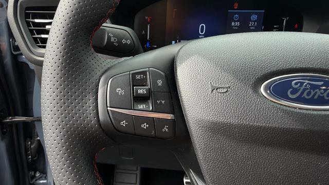 Certified 2024 Ford Escape ST-Line w/ Tech Pack #1 AWD/4WD image 13