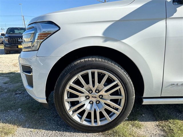 Certified 2022 Ford Expedition Platinum image 24