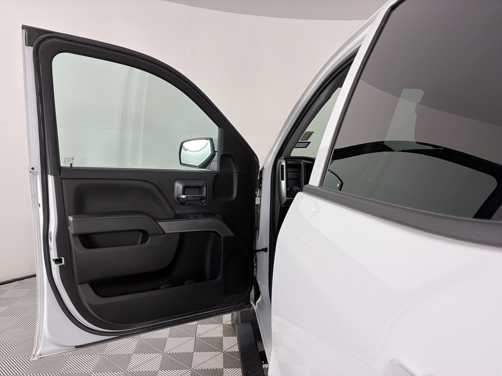 Used 2018 Chevrolet Silverado 1500 LT w/ Texas Edition image 10