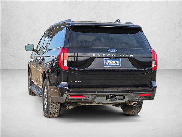 Certified 2025 Ford Expedition Active image 5