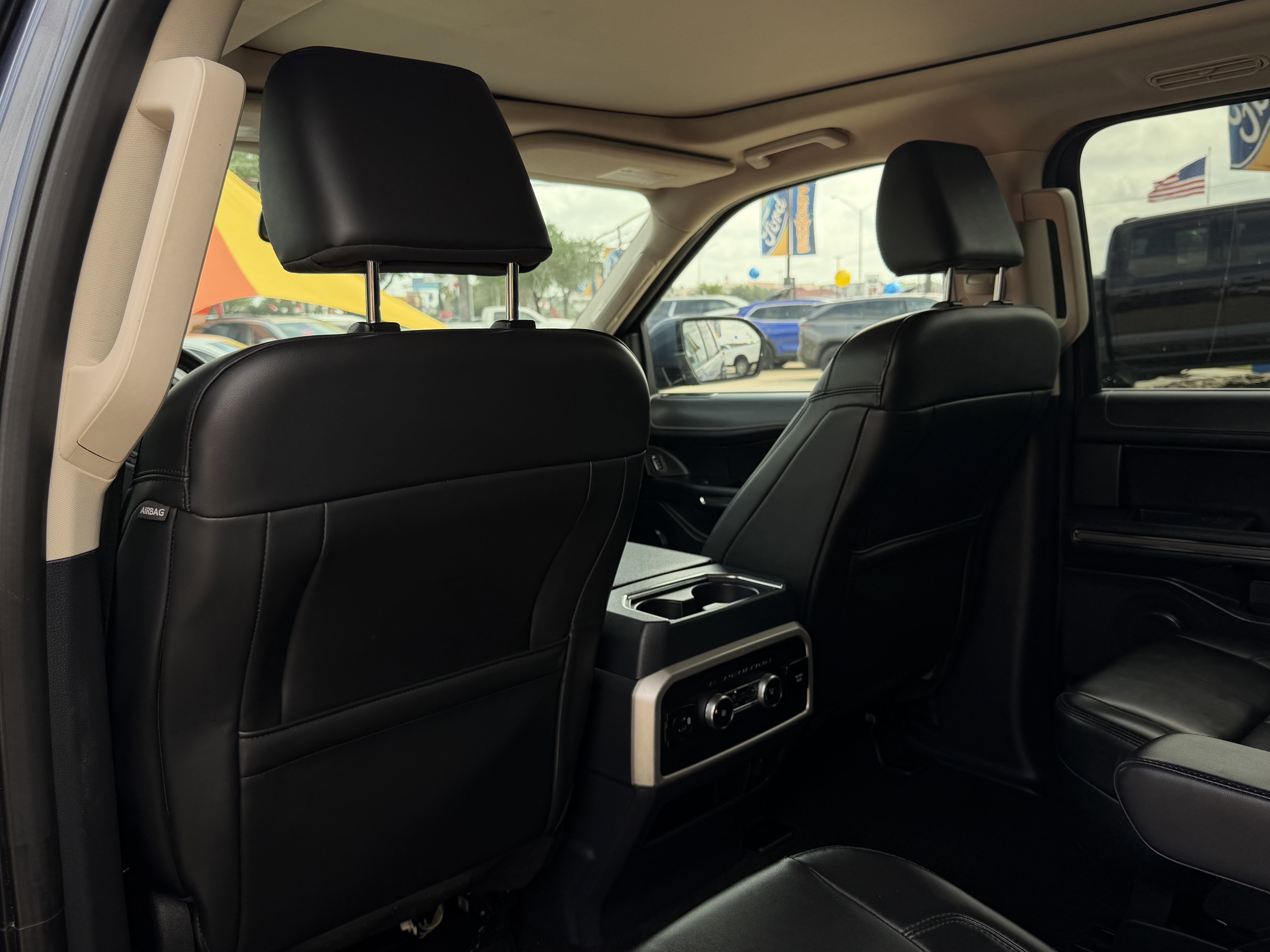 Certified 2022 Ford Expedition XLT image 13