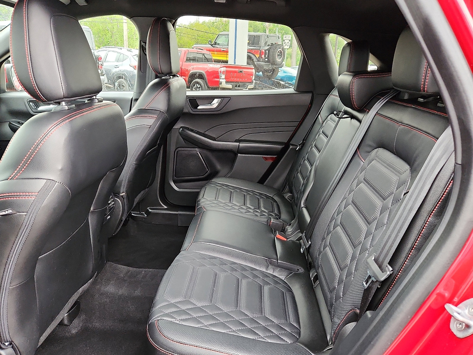 Certified 2023 Ford Escape ST-Line Elite w/ Premium Technology Package AWD/4WD image 10