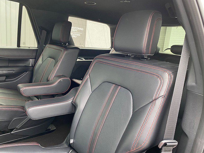 Certified 2023 Ford Expedition Limited image 31