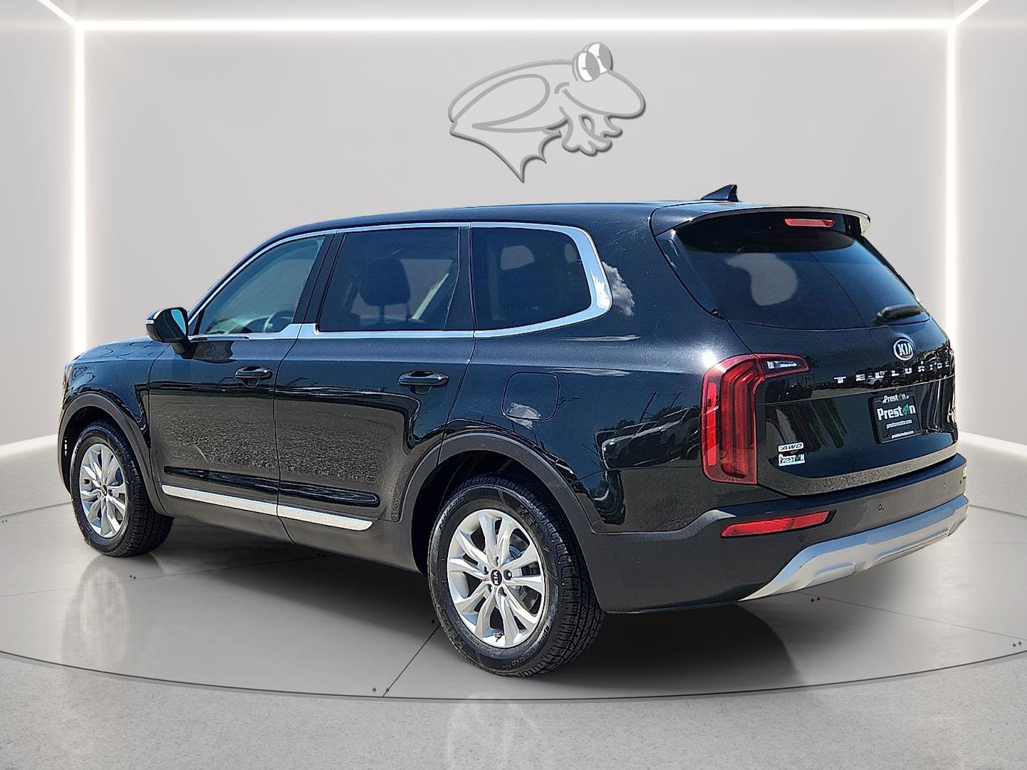 Used 2021 Kia Telluride LX AWD/4WD image 3