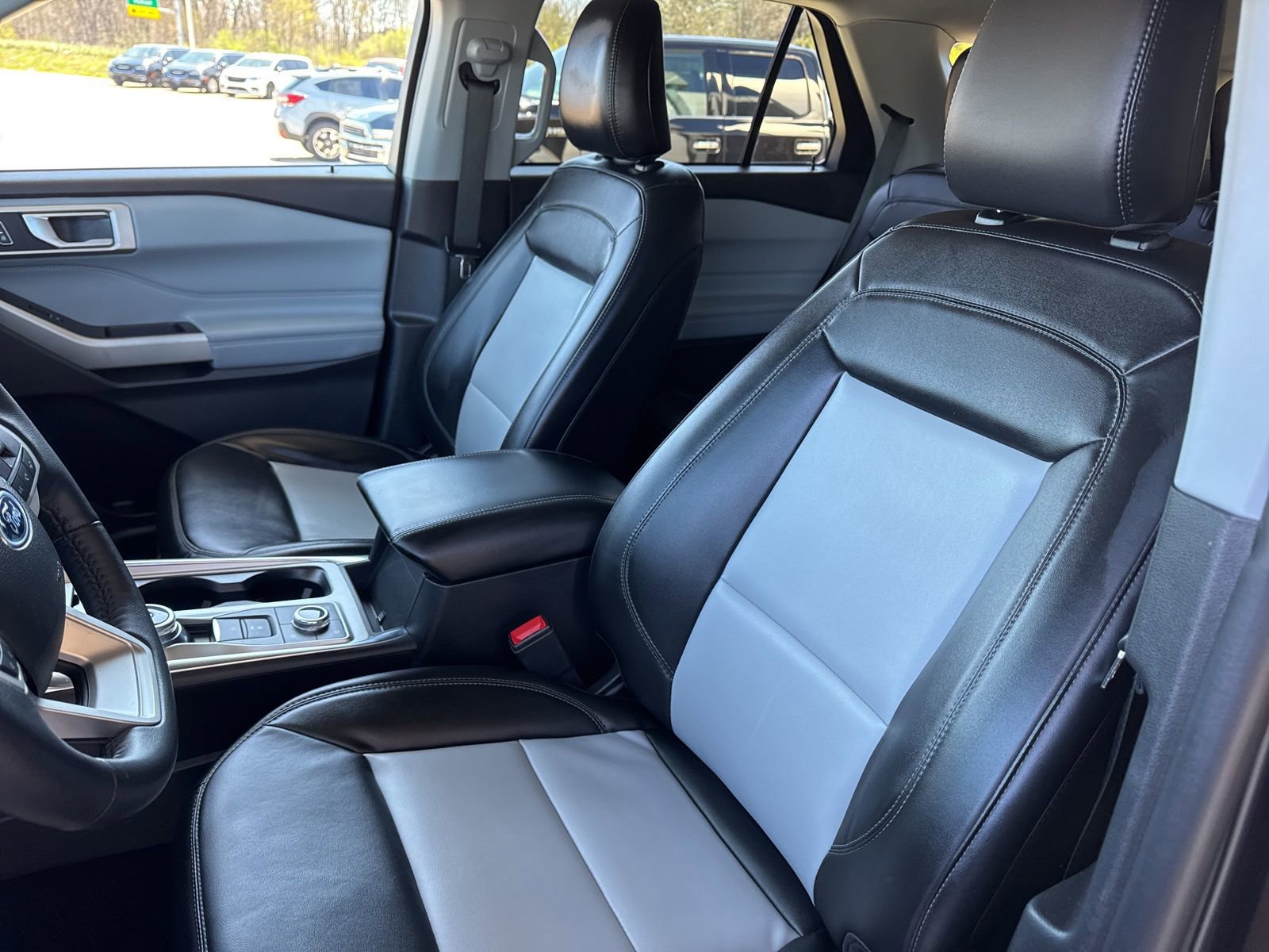 Certified 2023 Ford Explorer XLT w/ Equipment Group 202A AWD/4WD image 26