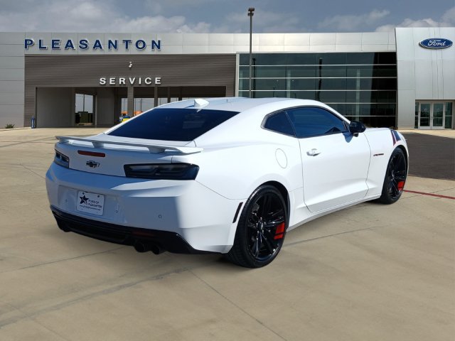 Used 2018 Chevrolet Camaro SS w/ Redline Edition RWD image 5