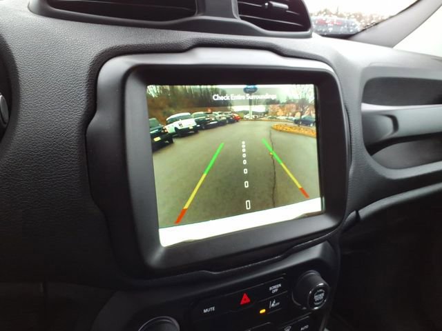 Used 2023 Jeep Renegade Latitude image 26