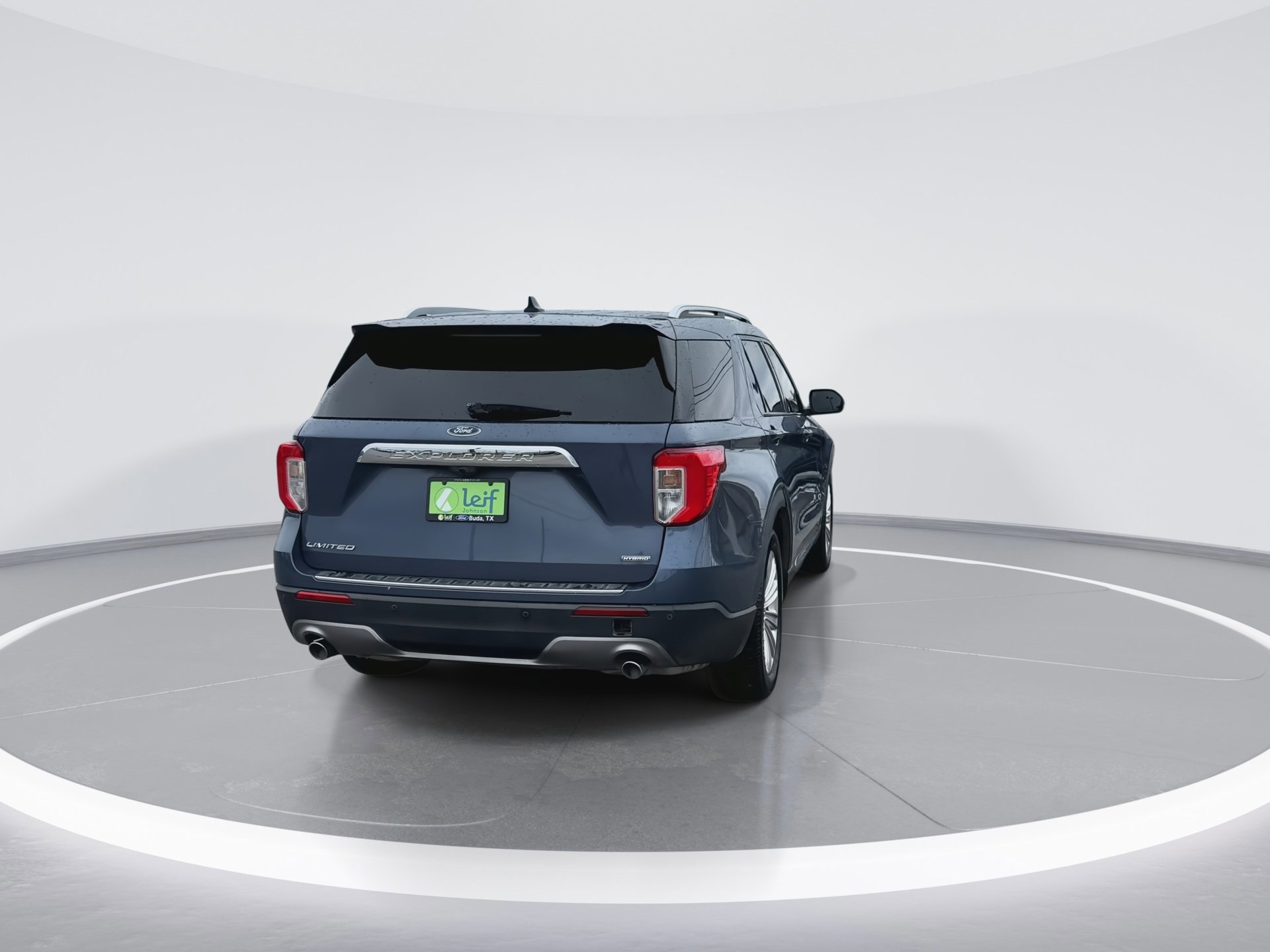 Certified 2021 Ford Explorer Limited w/ Hybrid Equipment Group 310A image 4