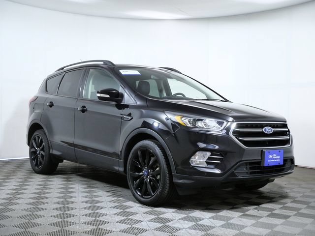 Certified 2019 Ford Escape Titanium AWD/4WD image 1