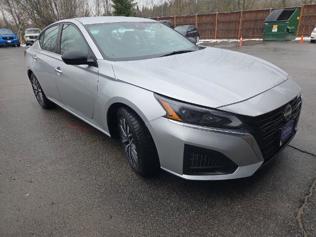 Used 2024 Nissan Altima 2.5 SV image 5