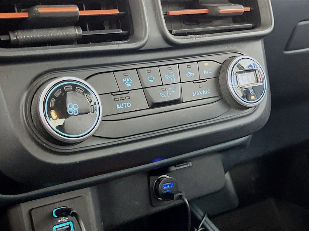 Certified 2022 Ford Maverick XLT w/ Equipment Group 300A Standard image 19