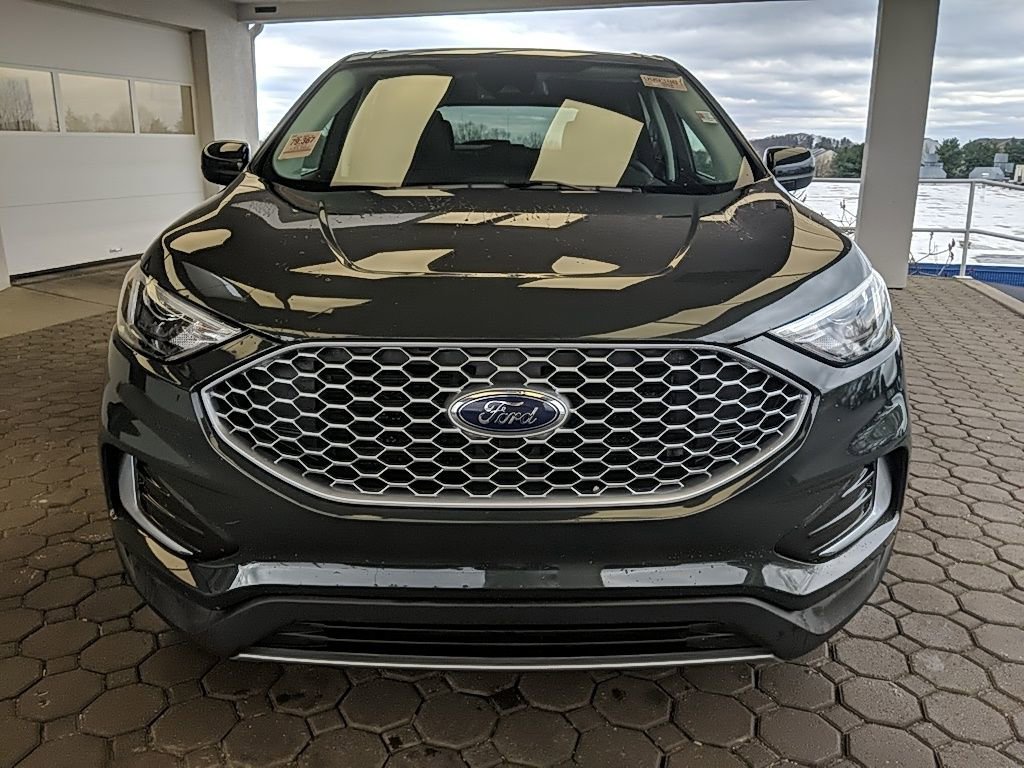 Certified 2023 Ford Edge SEL AWD/4WD image 2
