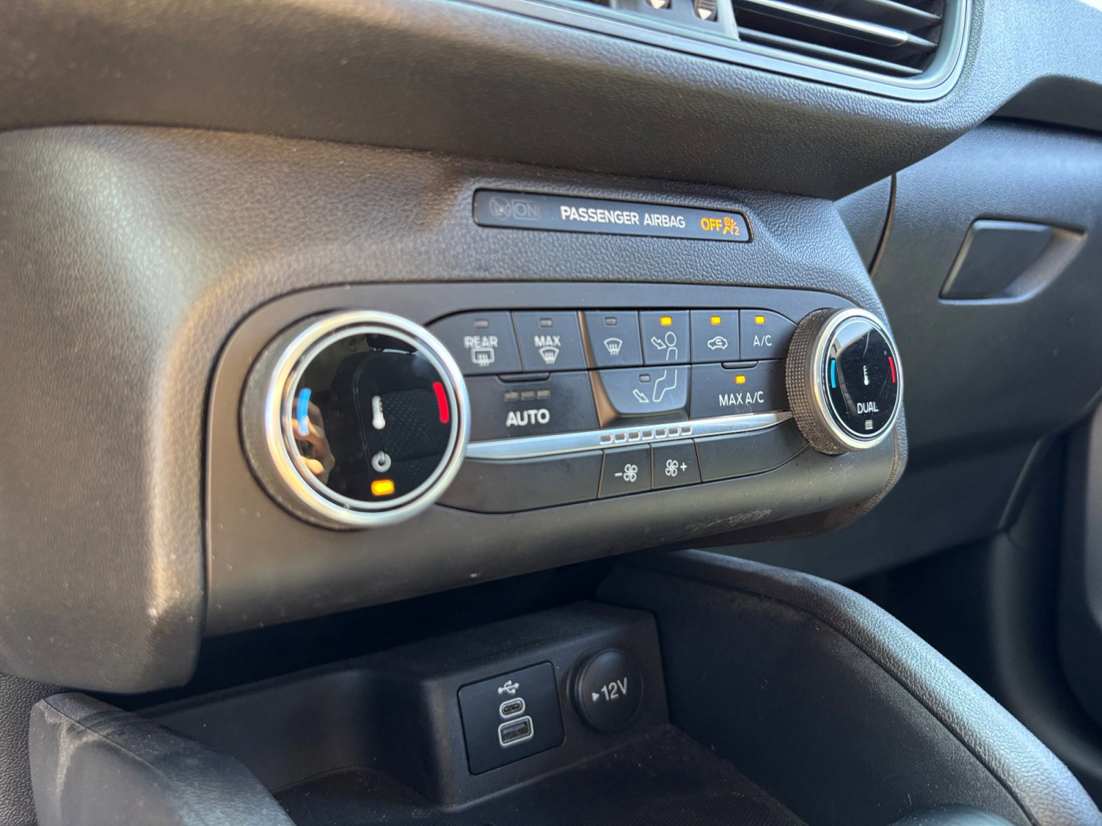 Certified 2024 Ford Escape Active FWD image 29