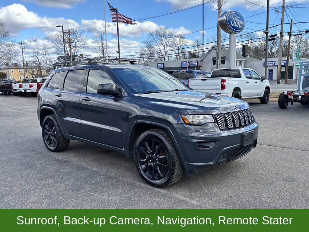Used 2018 Jeep Grand Cherokee Altitude image 3