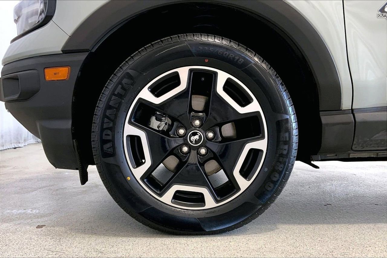 Certified 2022 Ford Bronco Sport Outer Banks w/ Tech Package image 8