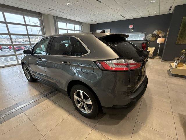 Certified 2024 Ford Edge SEL w/ Convenience Package image 3