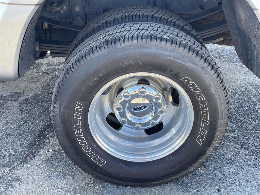 Certified 2023 Ford F350 Lariat w/ Lariat Ultimate Package image 9