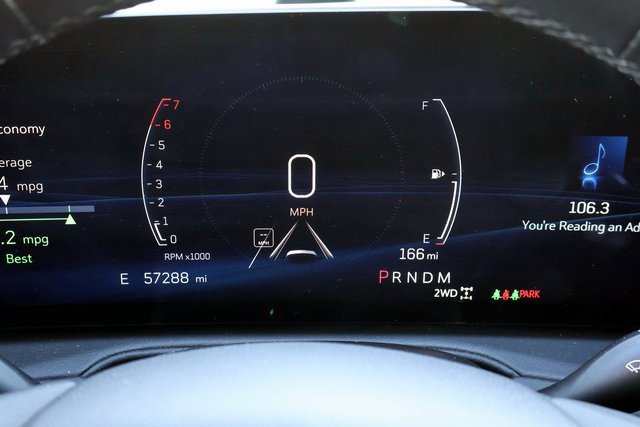 Used 2024 Cadillac XT4 Premium Luxury image 34