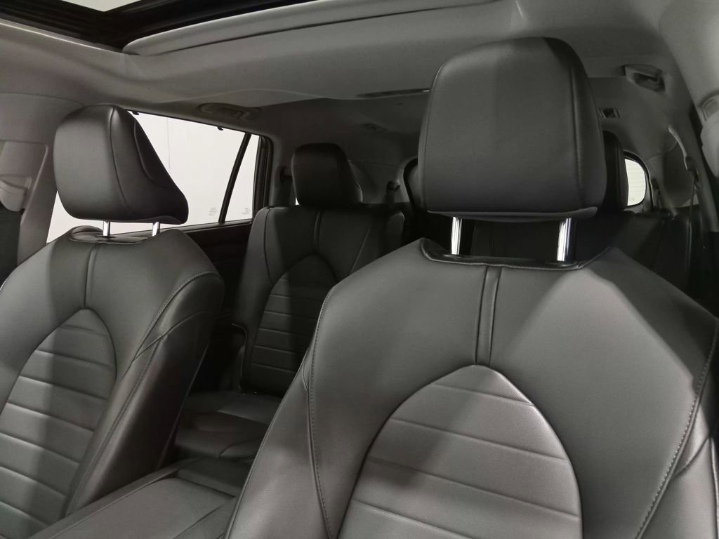 Used 2021 Toyota Highlander XLE image 16