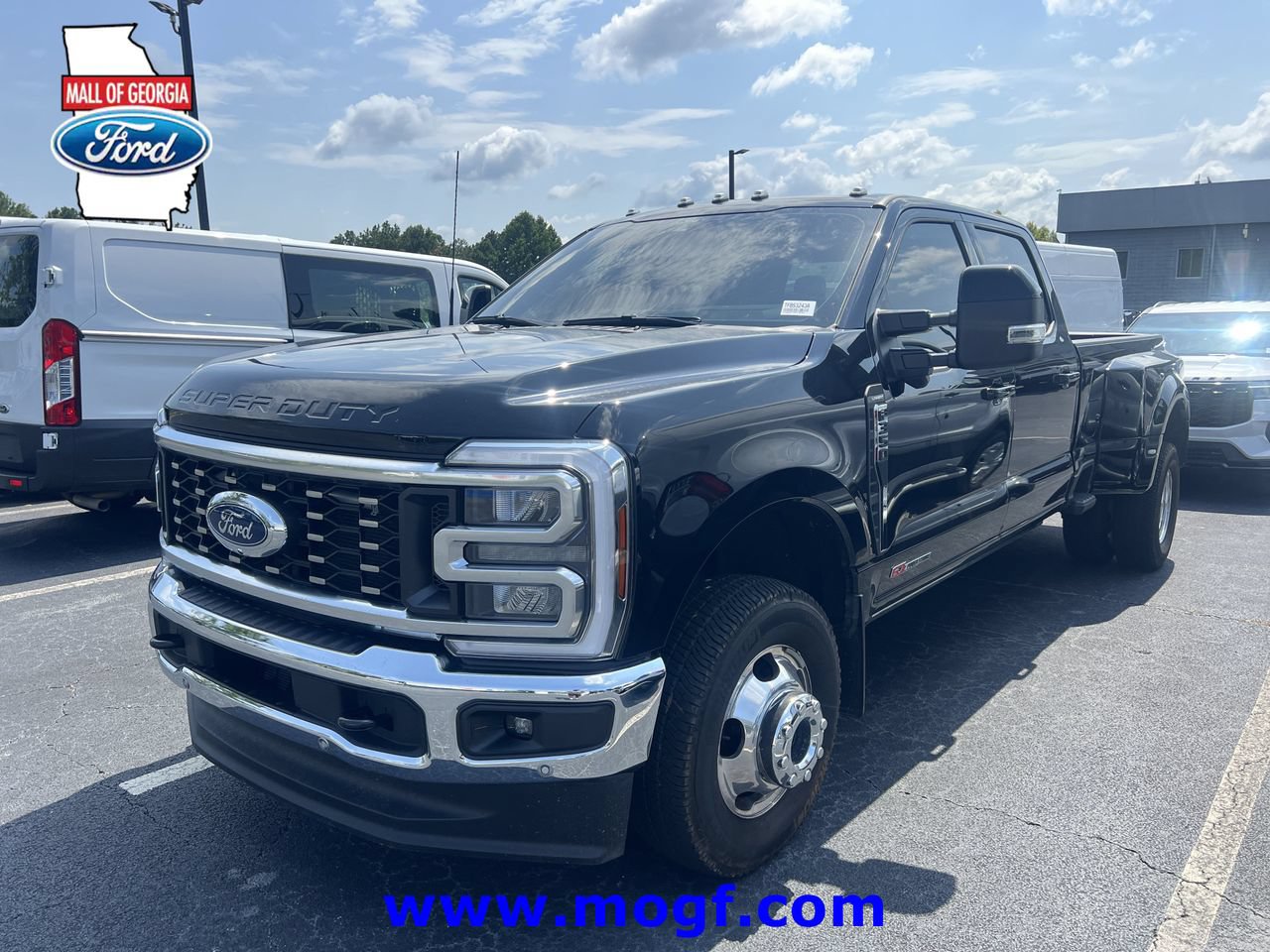 Certified 2025 Ford F350 Lariat w/ Lariat Ultimate Package AWD/4WD image 1