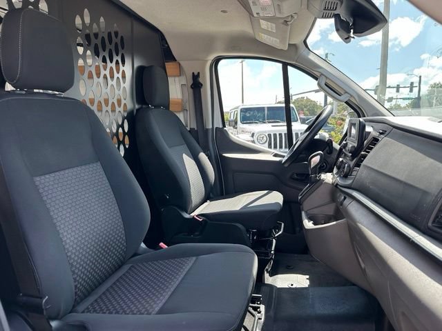 Certified 2025 Ford Transit 250 Low Roof w/ Exterior Upgrade Package RWD image 12