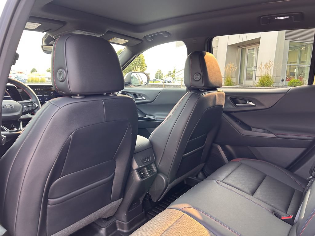 Used 2026 Chevrolet Equinox RS w/ Convenience Package III AWD/4WD image 14