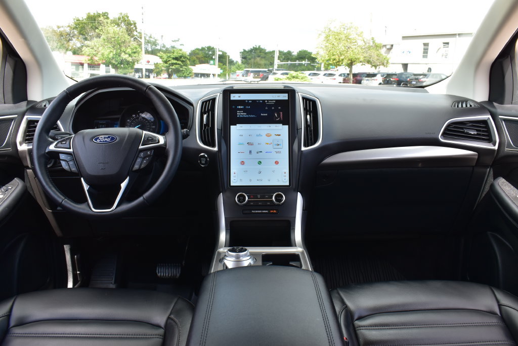 Certified 2023 Ford Edge SEL w/ Convenience Package AWD/4WD image 15