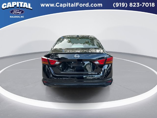 Used 2025 Nissan Altima 2.5 SV FWD image 7