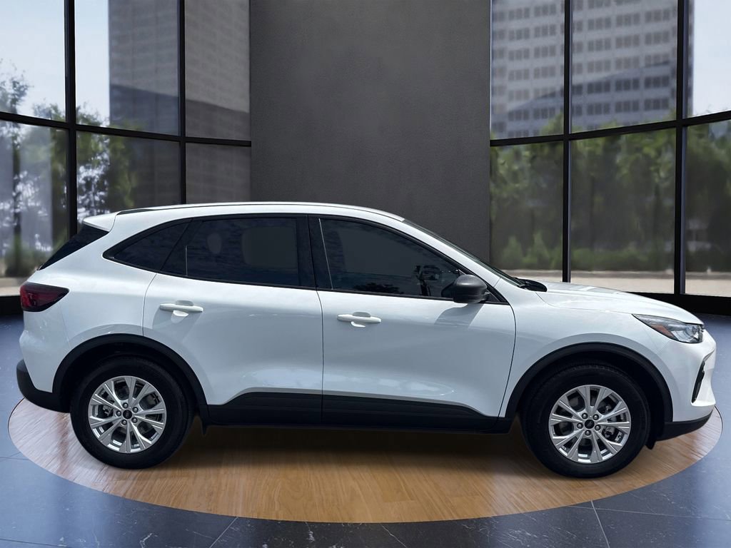 Certified 2025 Ford Escape Active image 2