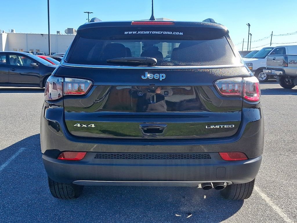 Used 2022 Jeep Compass Limited AWD/4WD image 5