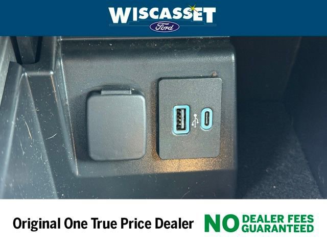 Certified 2022 Ford Explorer XLT w/ Equipment Group 202A image 19