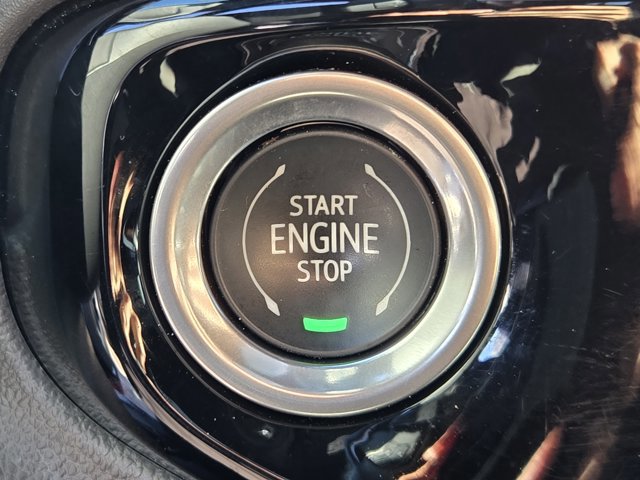 Used 2023 Chevrolet Silverado 1500 ZR2 w/ Technology Package image 18