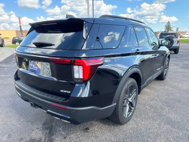 Certified 2025 Ford Explorer ST-Line w/ Premium Package AWD/4WD image 11