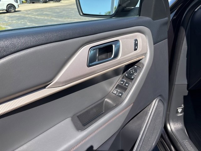 Certified 2025 Ford Explorer Active image 20